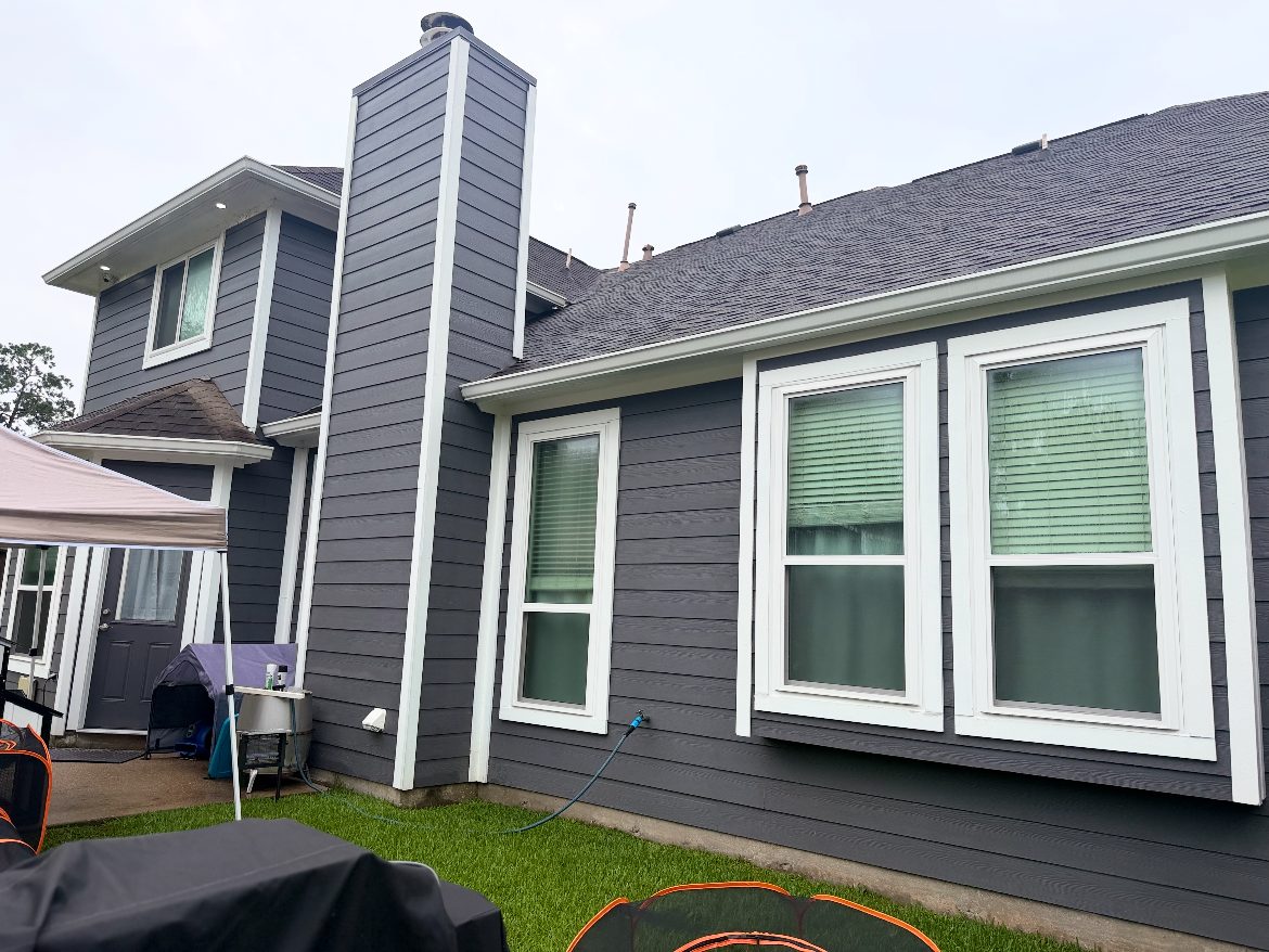 Backyard before Lira Construction LLC built a custom patio cover